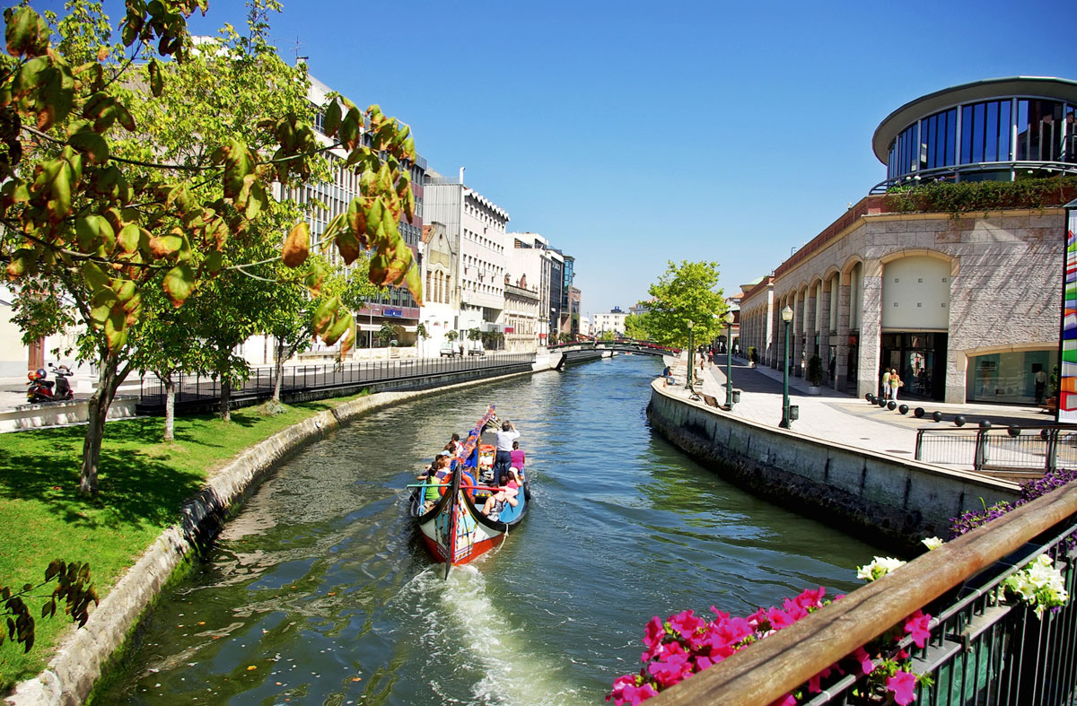 canal tours in portugal