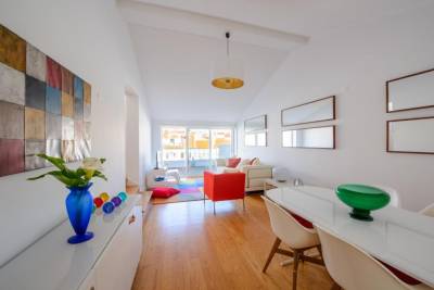 Timeless apartment at the heart of the village II
