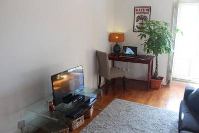 2-Room Apartment w/ Patio - 5m From The Castel