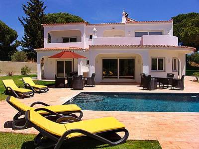 Vilamoura Villa Sleeps 8 Pool Air Con WiFi T480368