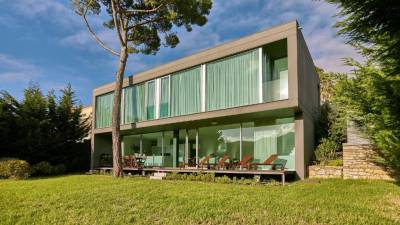 Design Villa with Stunning Landscape