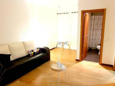 Apartment with 2 bedrooms in Almada with furnished terrace and WiFi 11 km from the beach