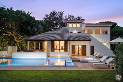 Aldeia das Acoteias Villa Sleeps 8 with Pool Air Con and WiFi
