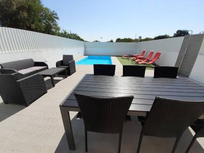 Amazing 2 Suites with pool Almada II