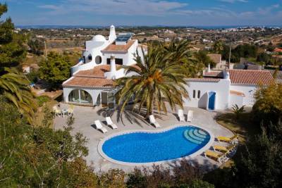 Villa Lombos Amarelo Lovely 3 Bedroom Villa Private Pool Perfect for Families