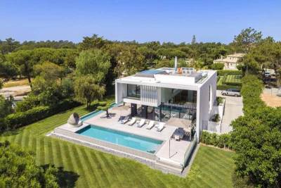 Villa in Quinta do Lago Sleeps 10 includes Swimming pool Air Con and WiFi 2